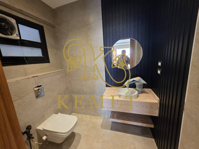 11 WhatsApp Image 2025-12-14 at 23.23. 25_54766546. jpg