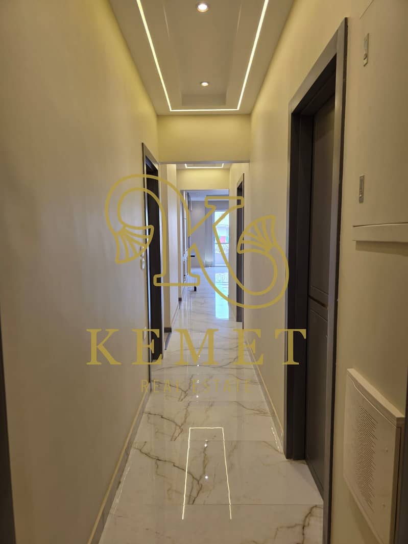 24 WhatsApp Image 2025-12-14 at 23.23. 30_40c2b98f. jpg