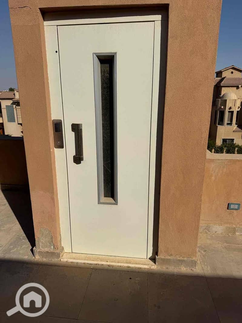 4 716cb0be-4ae3-4be5-b62f-207e0aa48ecc. jpg