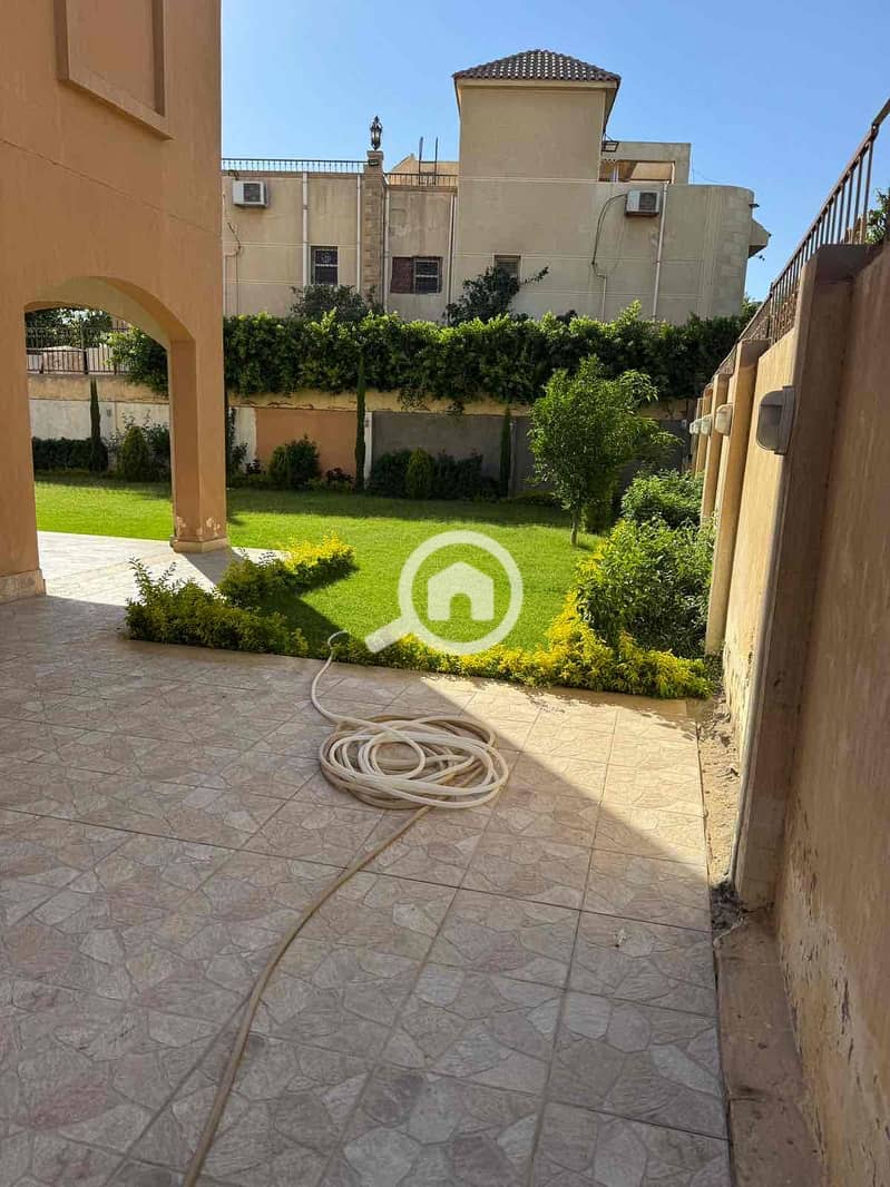 7 ac3cb8c6-5818-4963-bfdd-3a0327cf3fc7. jpg