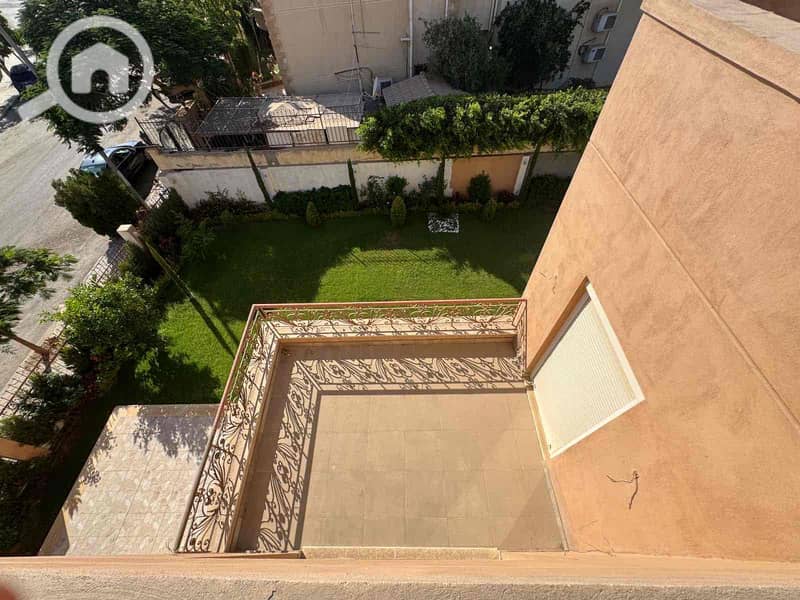 15 6e390027-9a1d-4e62-bd5e-14be2c08fe09. jpg