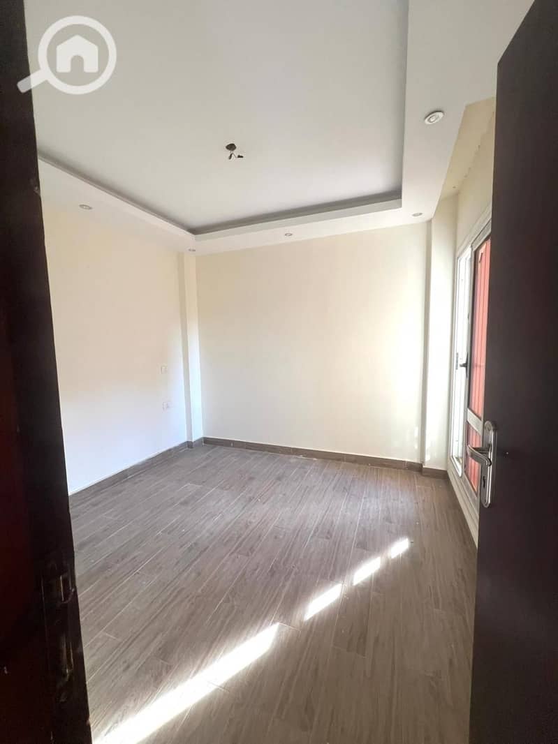 2 a9bdd2e0-c918-4797-bb19-e4f9aa1144b5. png