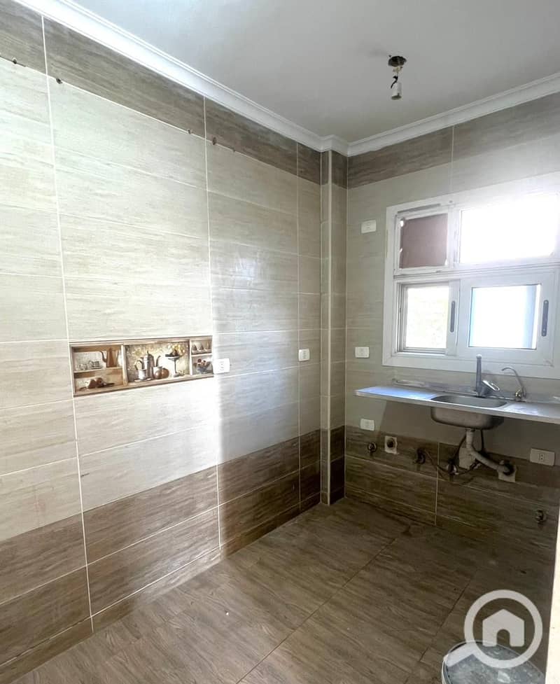 4 30371c7d-dd34-4773-832f-42948092b655. png