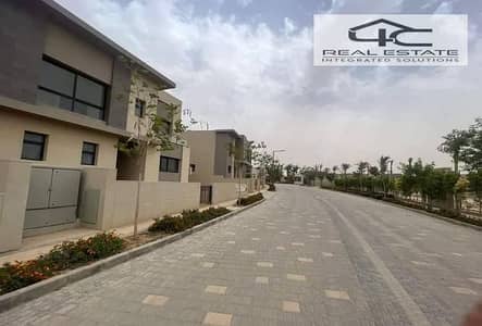 توين هاوس 5 غرف نوم للبيع في القاهرة الجديدة، القاهرة - IMG-20251215-WA1033. jpg