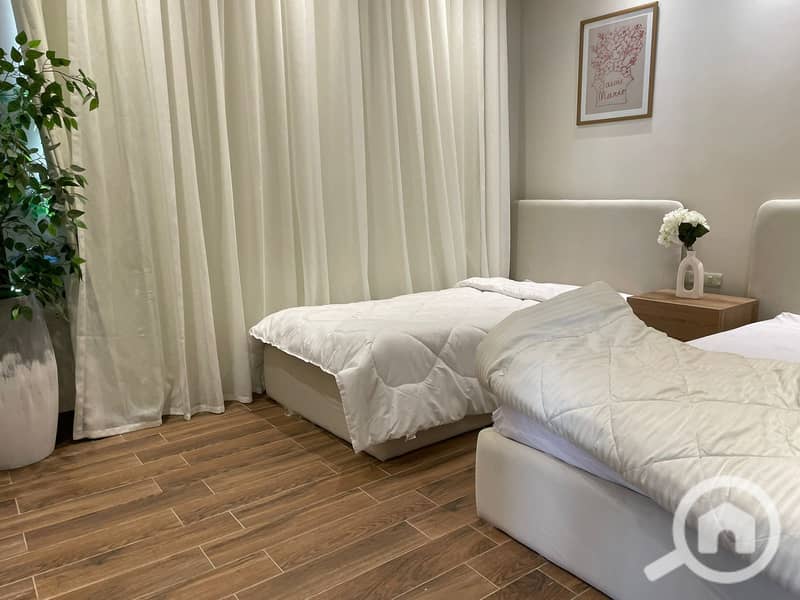 7 WhatsApp Image 2025-12-19 at 23.00. 32_e9d1eac7. jpg