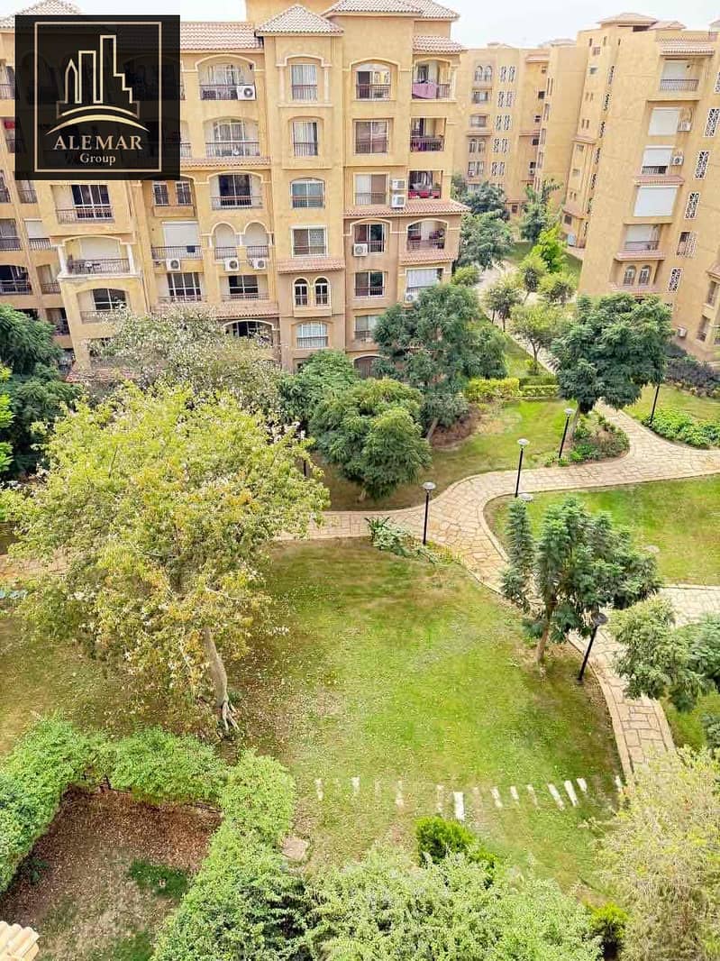 15 471f4915-41be-4b22-a4fa-f23a34142d7c. jpg