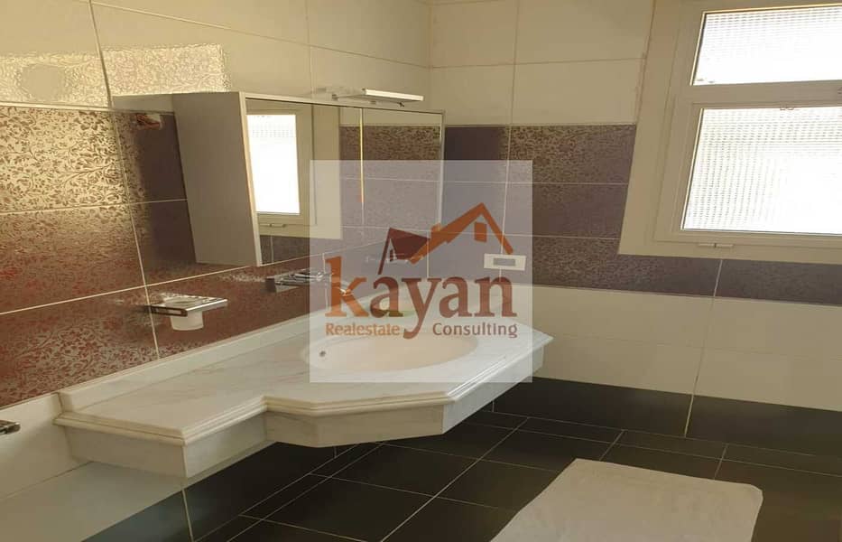 11 80c5c2b5-827f-4ec8-a041-6960066d993b. jpg