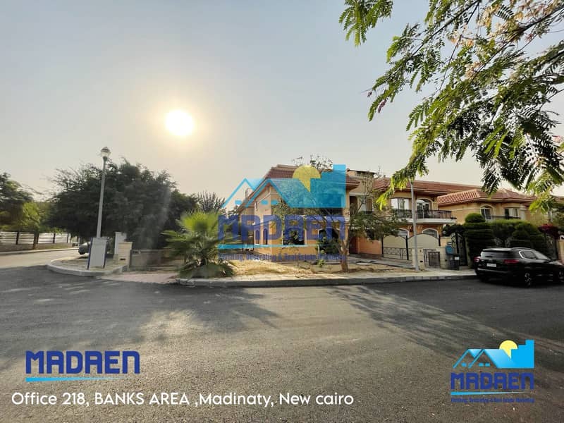 15 fc5b364c-c142-4a9b-98d5-5d08410a78cb. jpg