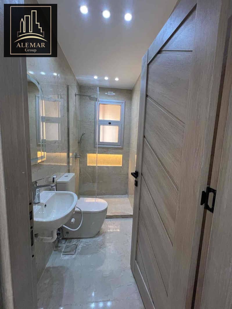 11 ca2c5439-ec01-4ed3-bf1e-b46b78be8692. jpg