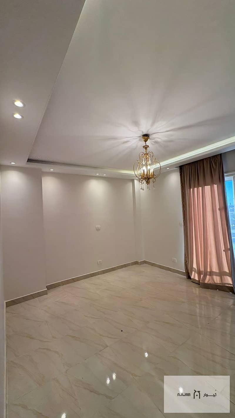 2 3fbab645-07d6-4dd3-b4ec-e7f6e21ac3b0. jpg