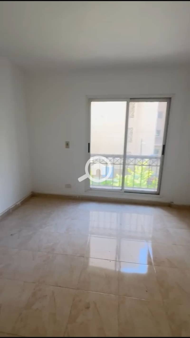 8 f444e52a-c3a3-422f-94a8-69dcae821dda. jpg