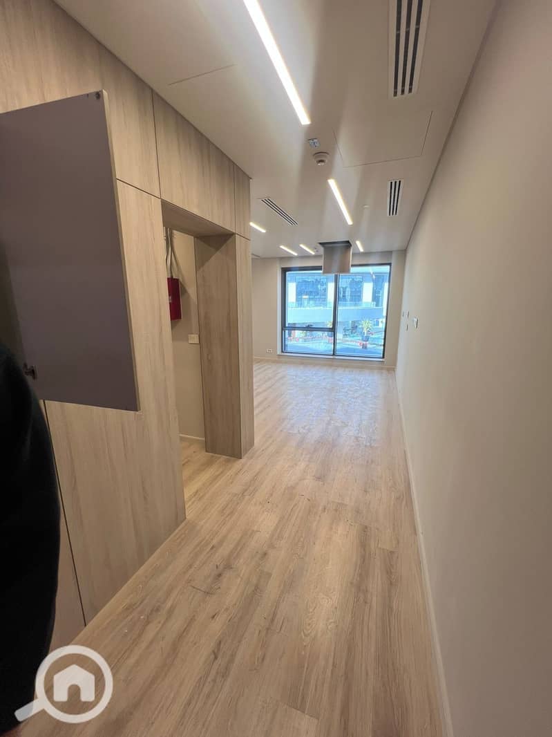 6 583329029_122240484794084594_2049673833859756139_n. jpg