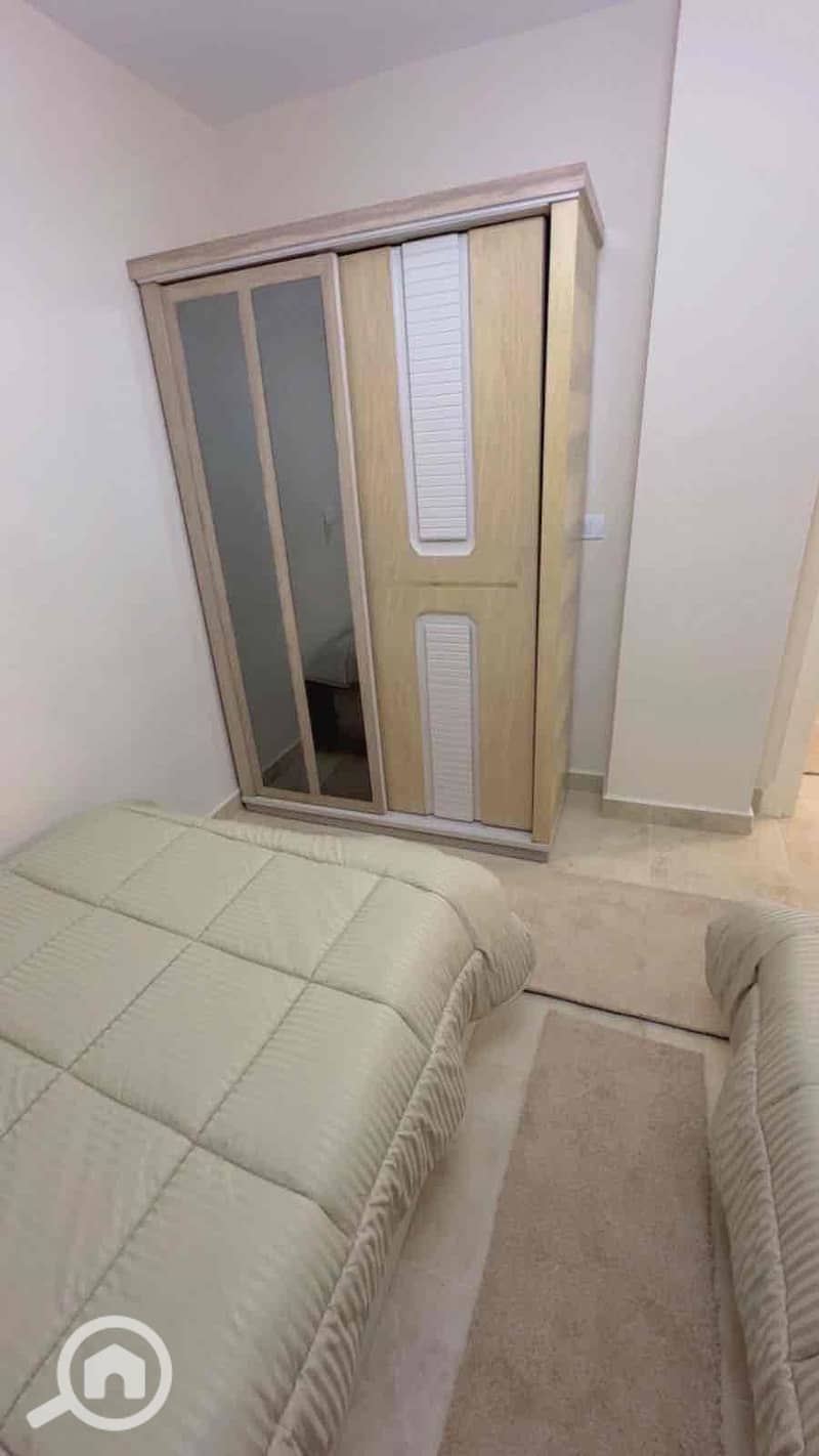 5 f4eb3fe1-8545-466a-8528-849d9d3e68a1. jpg