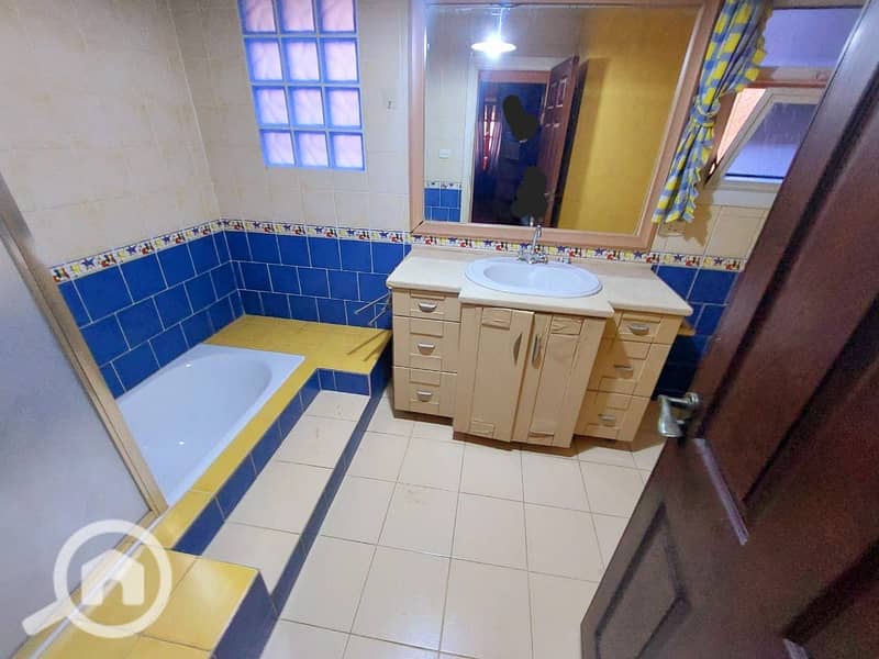 8 6d421825-805d-4409-9e67-e60c205c56ac. jpeg