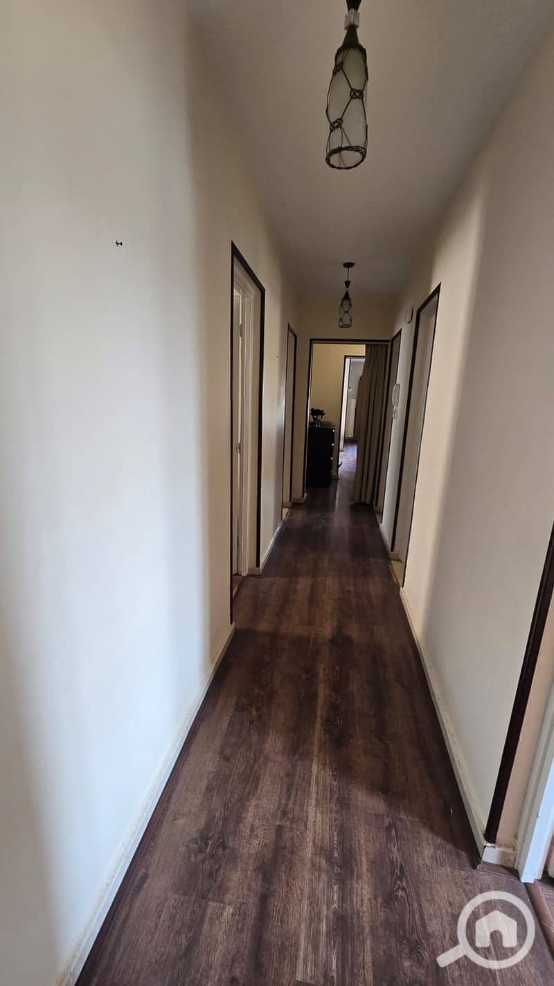 5 8a64ff45-b4e4-4e6f-91bb-22c1561cf925. jpg