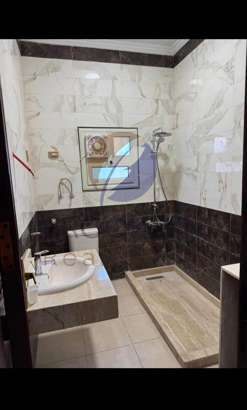 9 da146456-fa13-44ea-83bd-5b082cd1b03c. jpeg