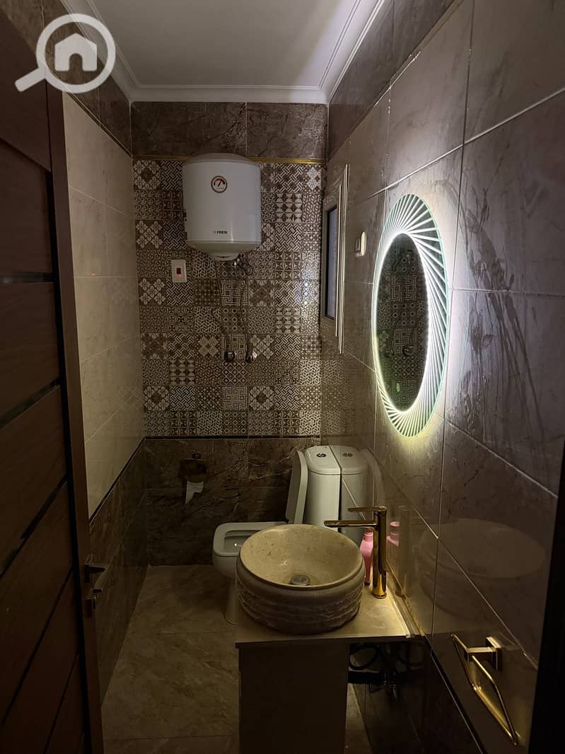 3 8c9cb5b4-5dc7-49da-9083-5374d4961d4d. jpg