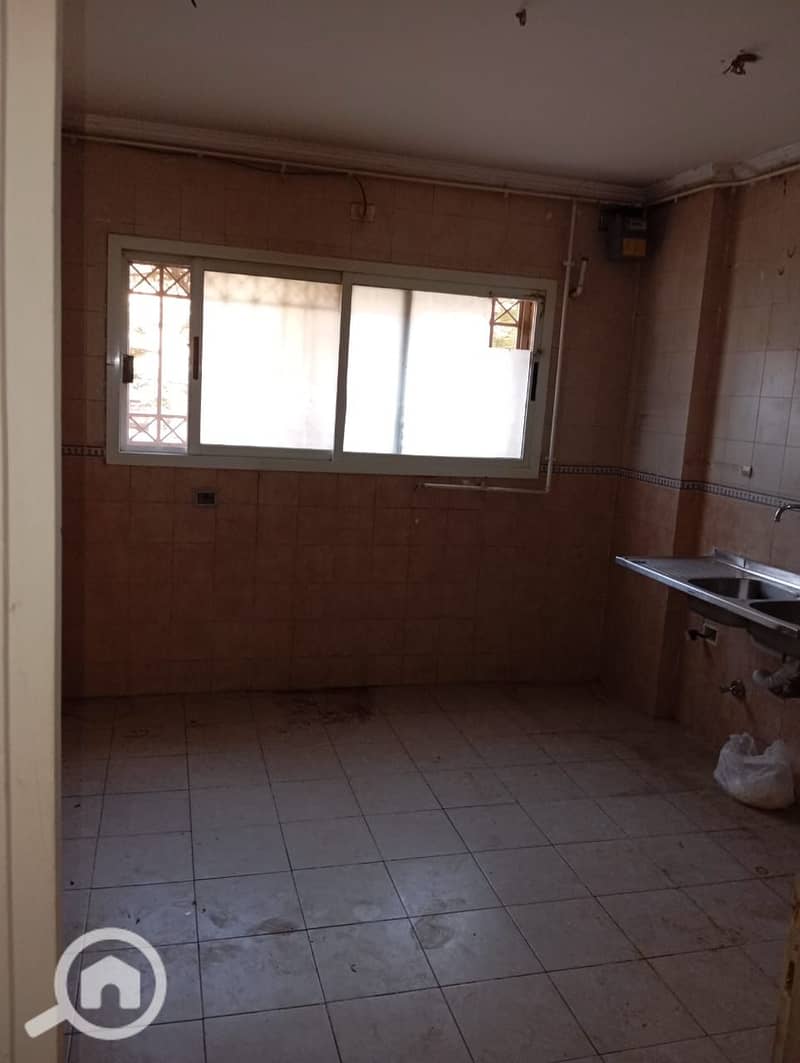 8 bce421c6-050d-4e08-a2ef-2333baccf323. jpg