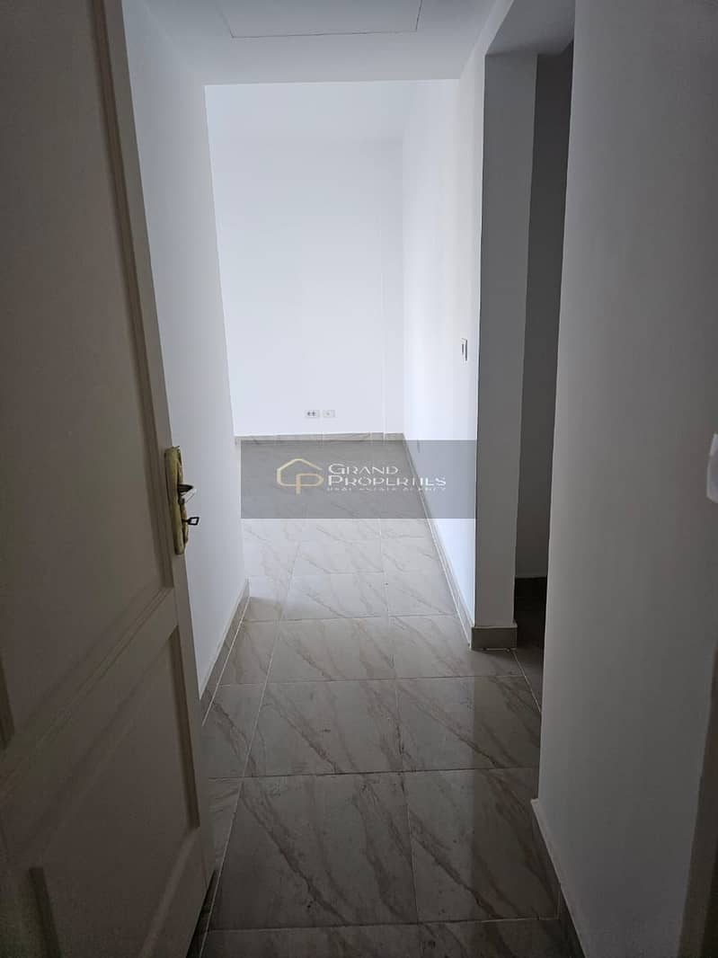 5 WhatsApp Image 2025-12-20 at 15.04. 55 (3). jpeg