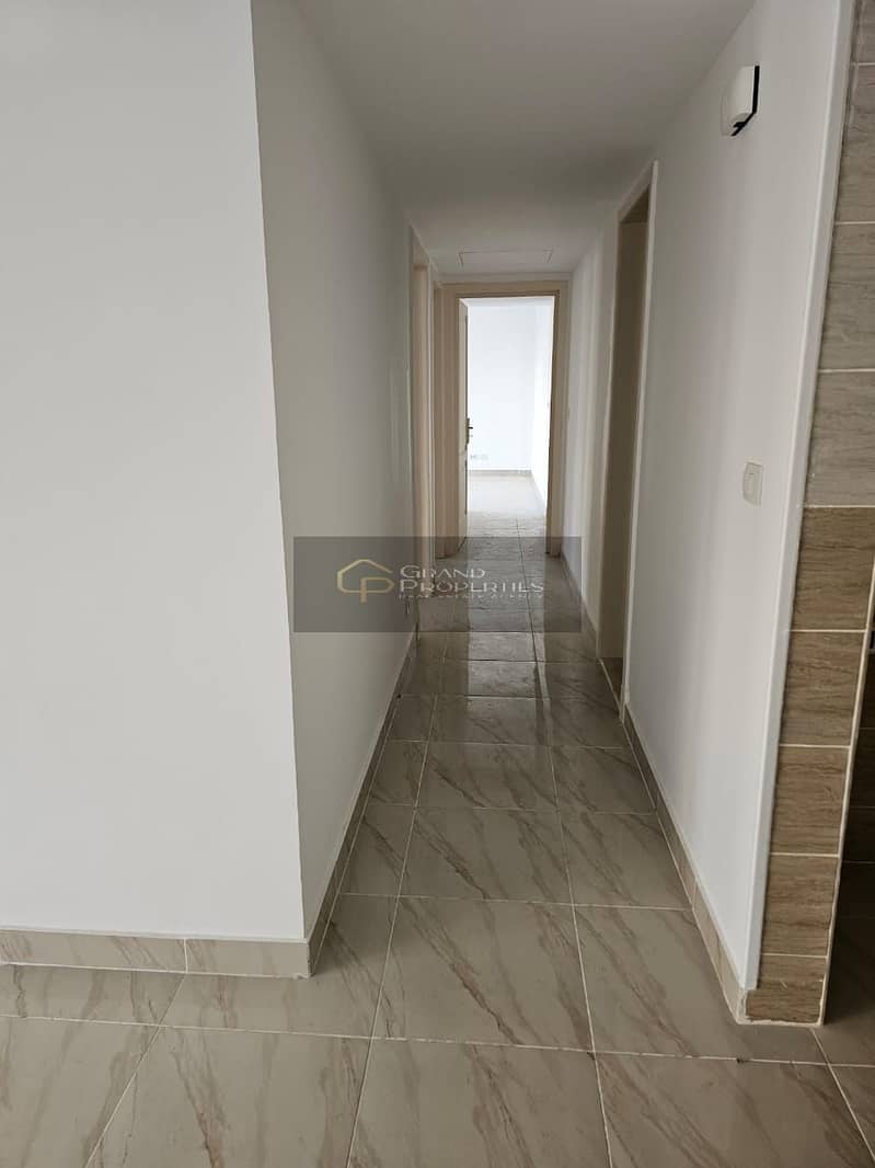 7 WhatsApp Image 2025-12-20 at 15.04. 55 (5). jpeg