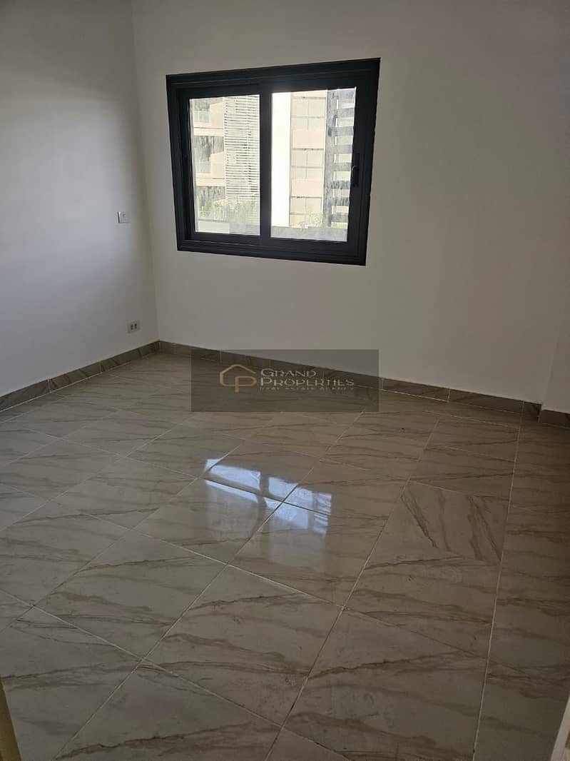 9 WhatsApp Image 2025-12-20 at 15.04. 55 (7). jpeg