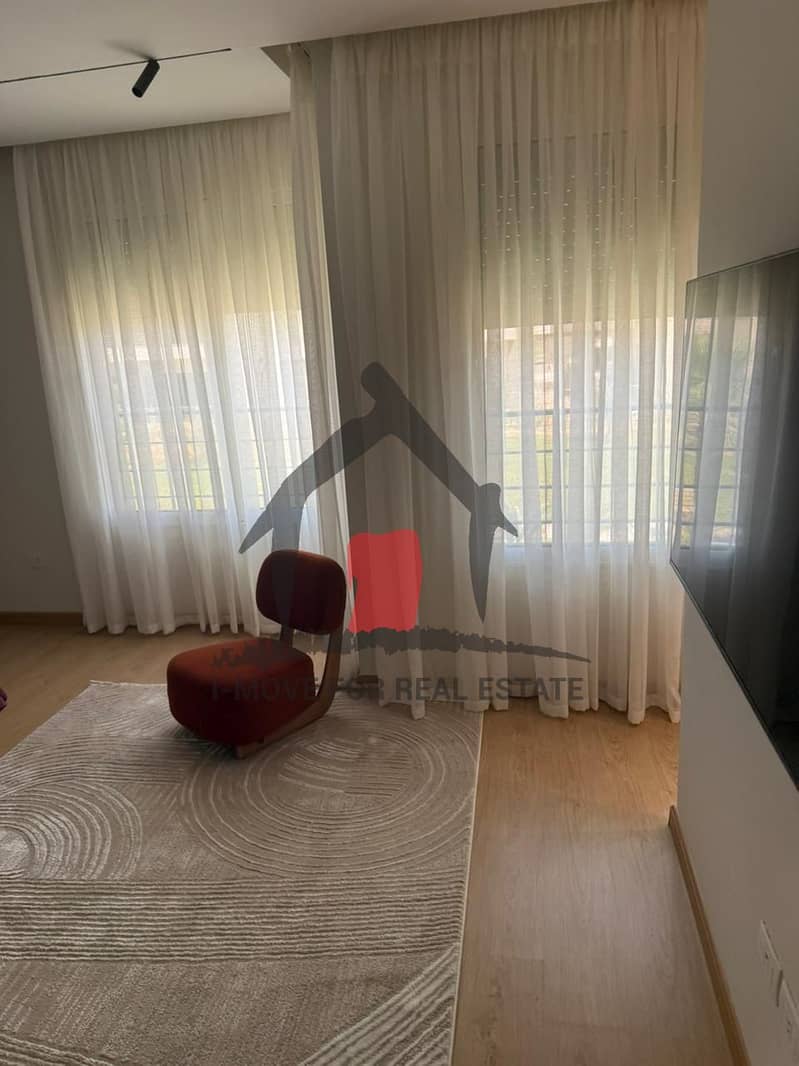 4 7c825d60-8e15-4572-9cec-e5780112da21. jpg