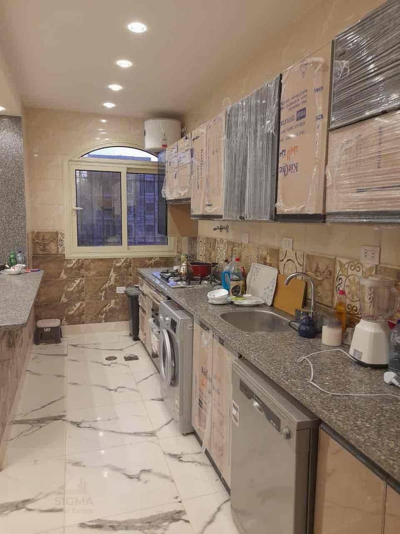 2 ed6e7801-f8f7-4565-8bf1-84df9929d0f3. jpg