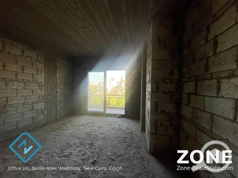 5 8c962f5a-8953-4d77-8c6d-63b3d129ce83. jpg