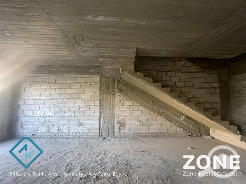 8 579ba28b-6c82-4504-b66e-b6f3e0fef417. jpg