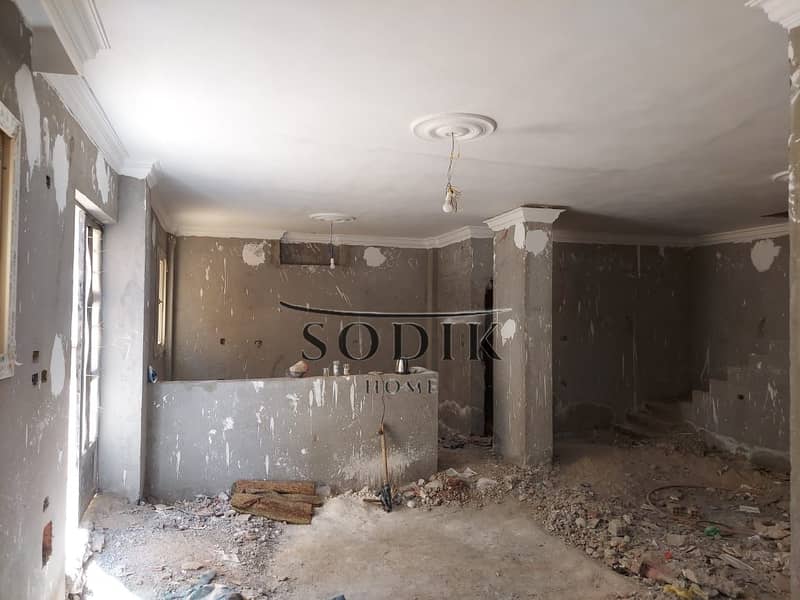 2 1435f9c1-8d20-4de8-a7d1-1207afae7fbd. jpg