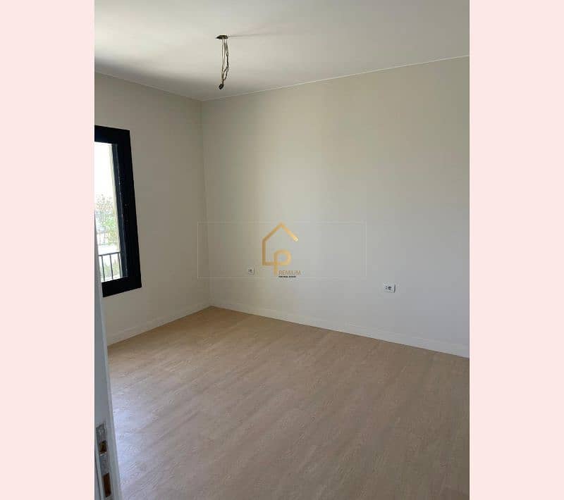 5 WhatsApp Image 2025-09-07 at 12.51. 41 PM (2). jpg