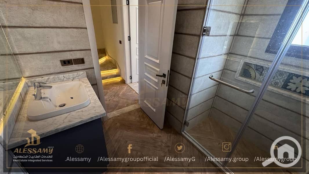 20 e84ea559-241f-4df7-a386-8a7e7e38ce33. jpeg