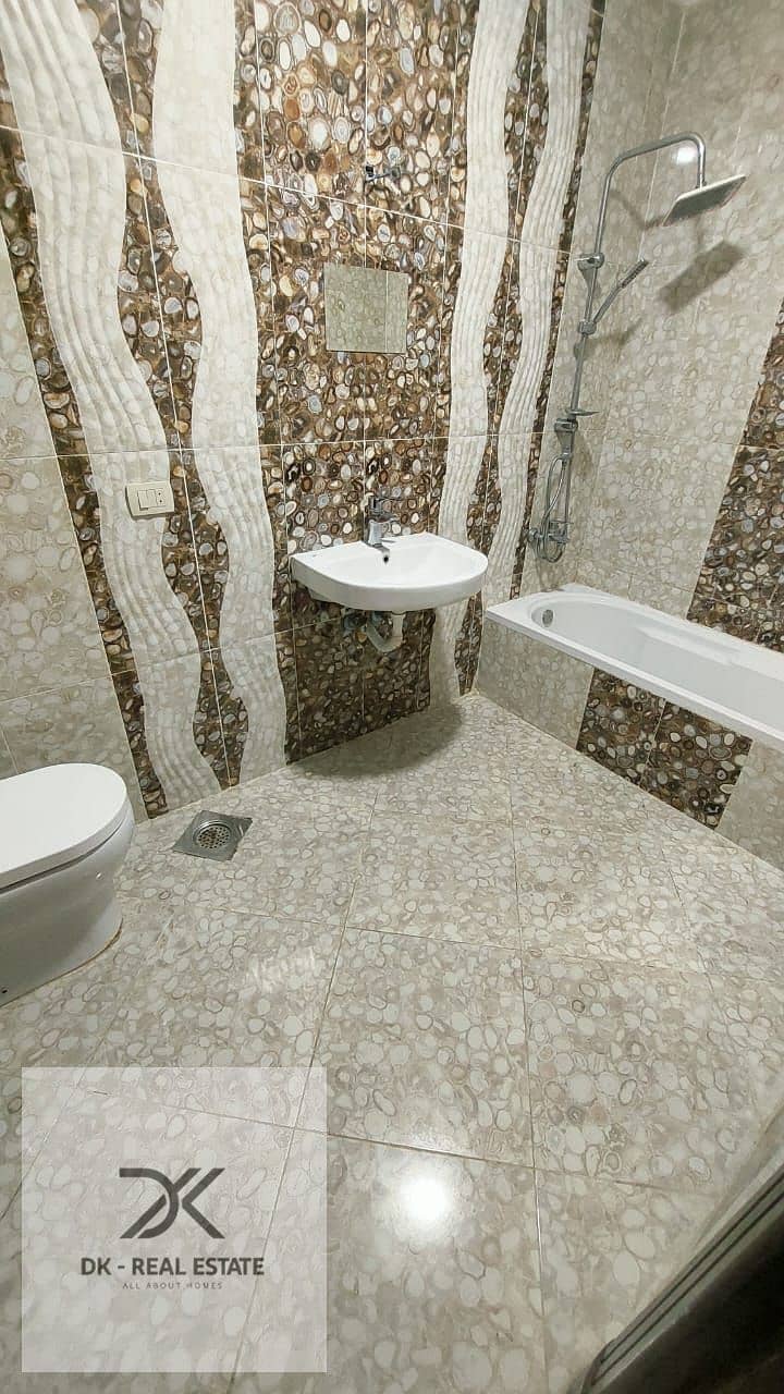 4 WhatsApp Image 2025-12-21 at 12.17. 14 PM (2). jpeg