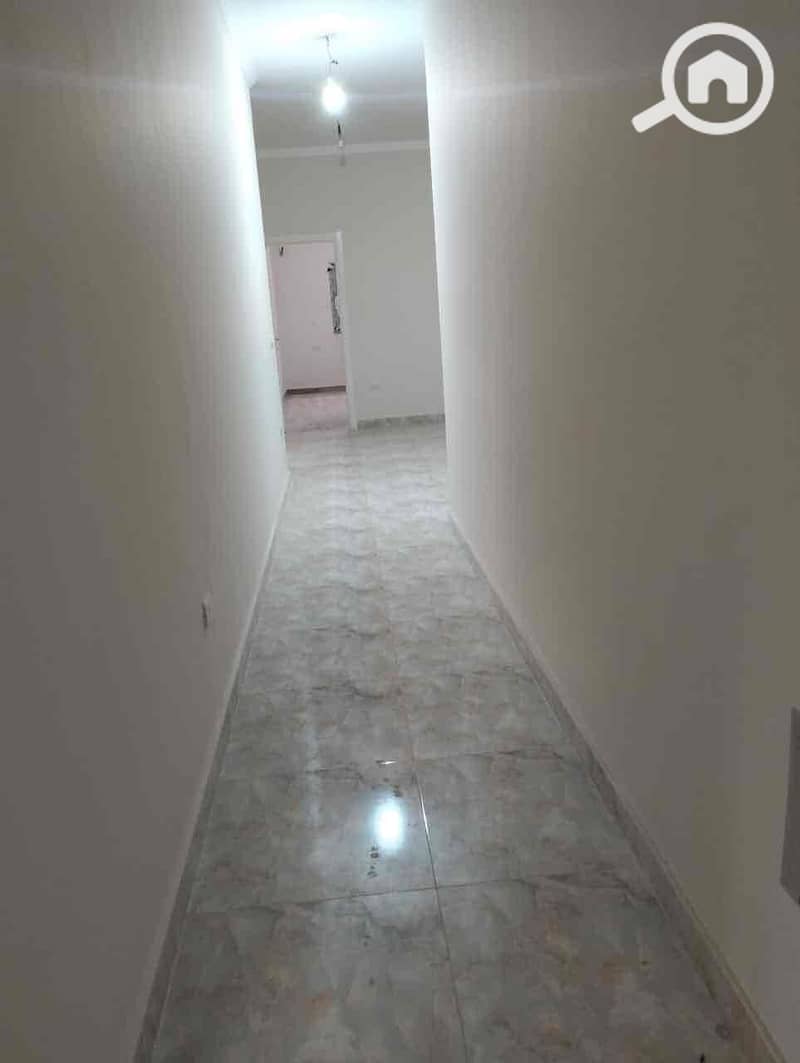 10 e4cb5a5e-0240-45cf-9c5b-757f9303cd90. jpg