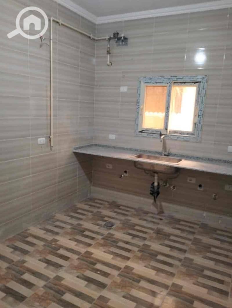 12 d851ad3e-5a92-4e2c-9cfb-503b704c77ea. jpg