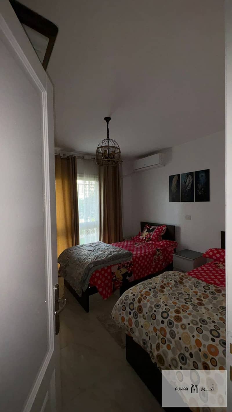 3 72b8521d-db37-42bd-9bea-e329aec95c0c. jpg