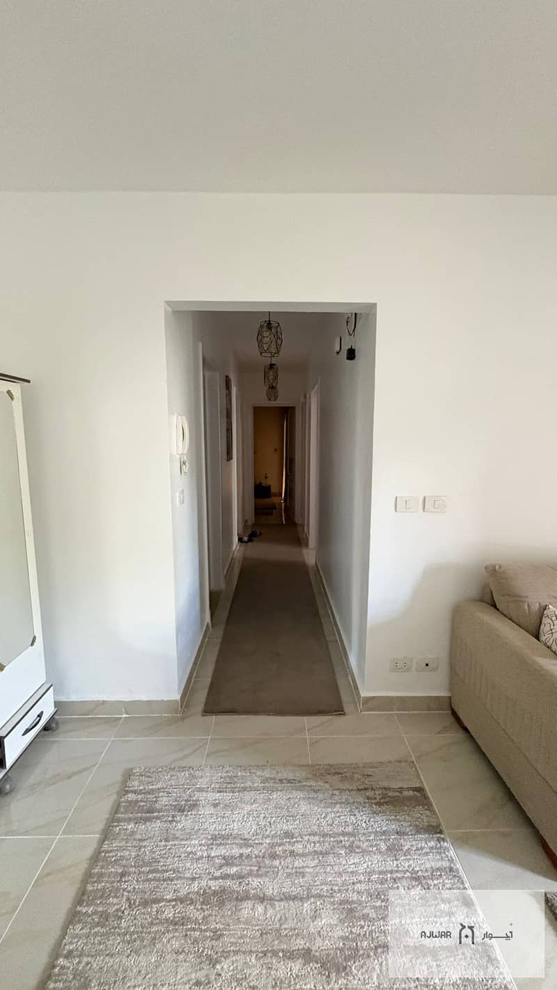 7 7b7ae972-dc12-4cb0-94f7-1ef699e3db0f. jpg