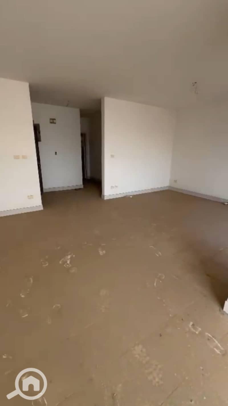 4 1cdcd0ce-8a9d-400f-9239-985d2e77351b. jpg