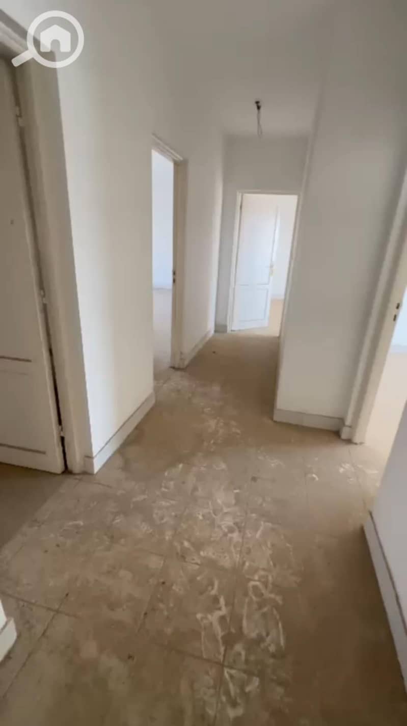 5 dd8fc3f0-a43b-43b3-9f08-6c962cc229cc. jpg