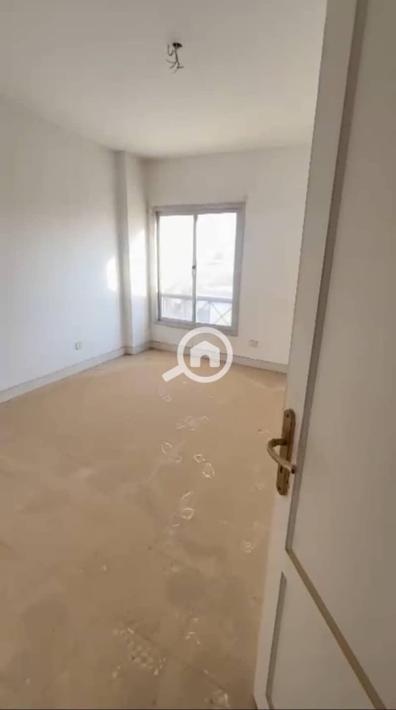 6 2ca39632-7670-4cf9-8b5b-f1089df3843f. jpg