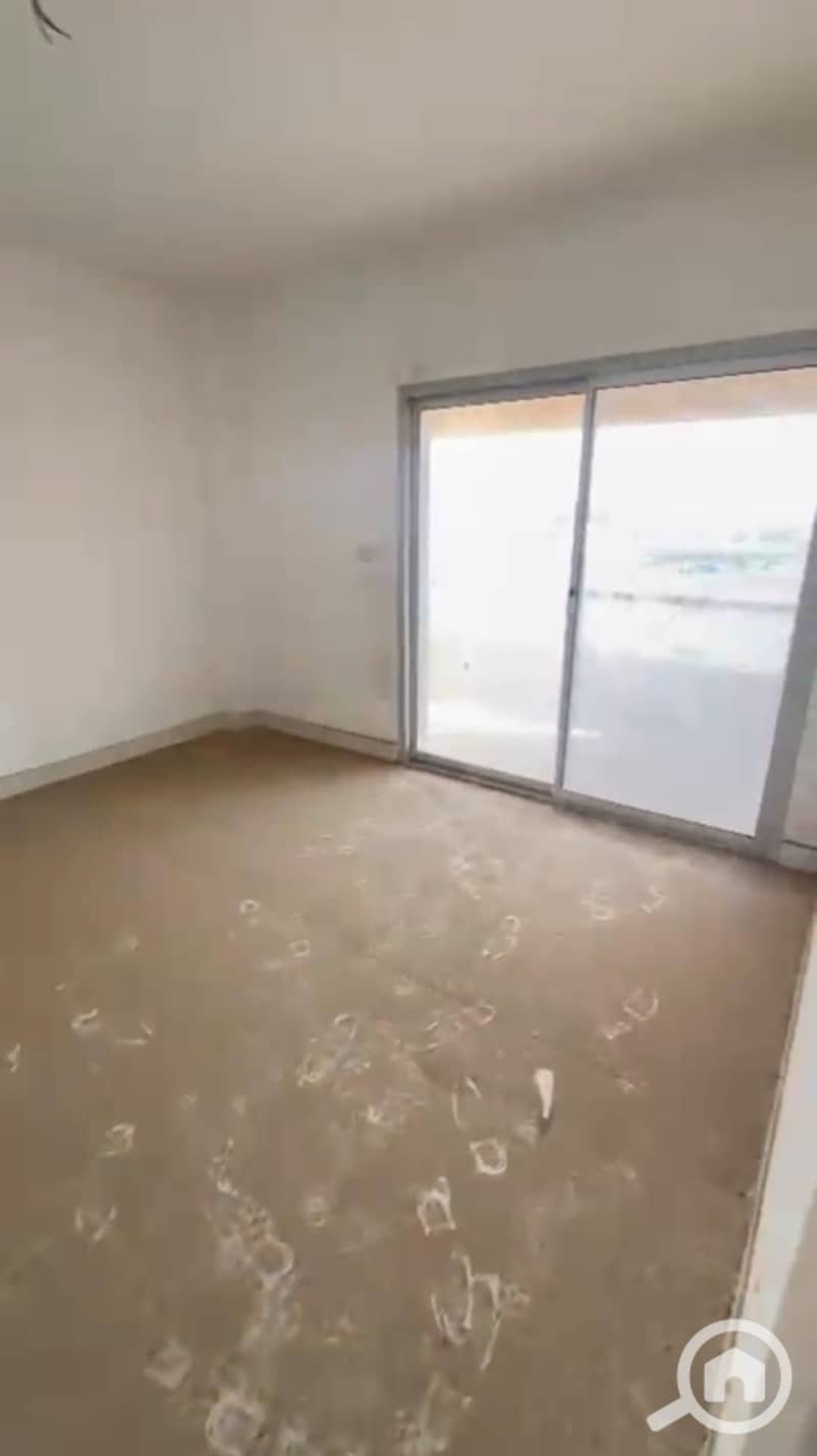 7 5ec8bc64-414a-4544-9bd4-b0c6fcf96536. jpg