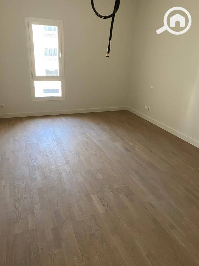 3 WhatsApp Image 2025-12-21 at 12.47. 40 PM (2). jpeg