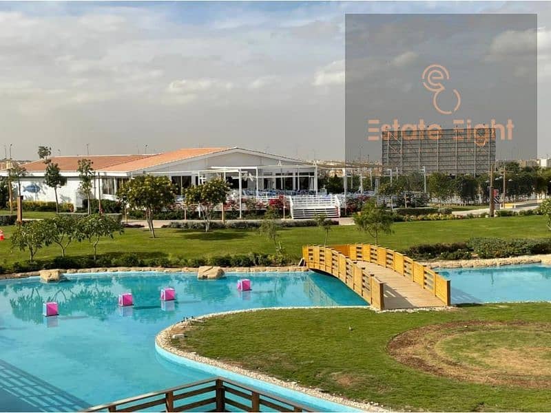 4 e139df22-0dcf-4116-a67e-476ad76c8357. jpg