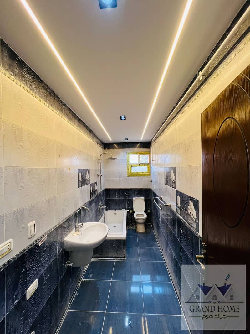 9 d03c75a7-a11b-4843-85d5-50b49c1924cd. jpg