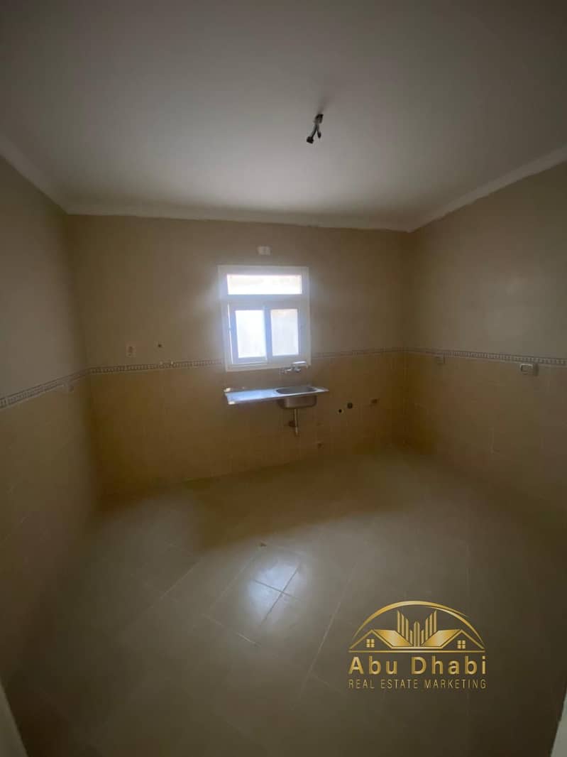 7 421eb346-9e58-4cea-81c8-6a5fcd439d57. jpg