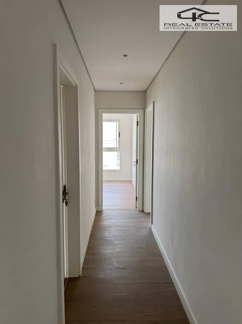 2 WhatsApp Image 2025-12-04 at 11.10. 54 (1). jpeg