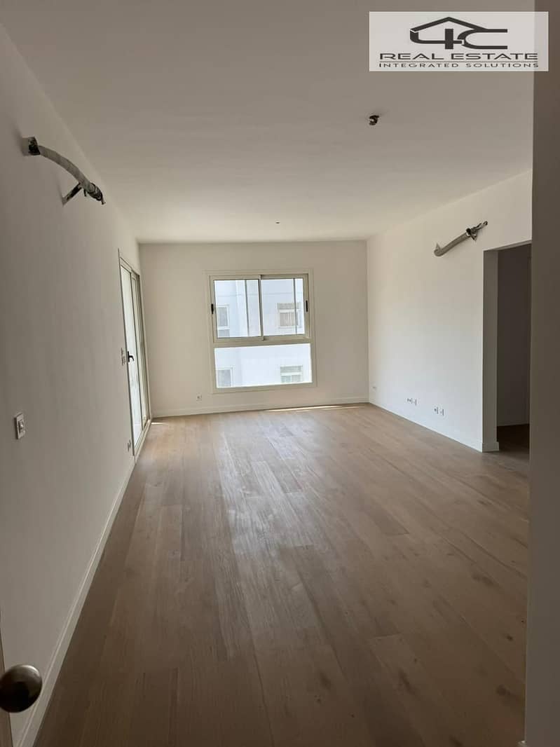 6 WhatsApp Image 2025-12-04 at 11.10. 52. jpeg