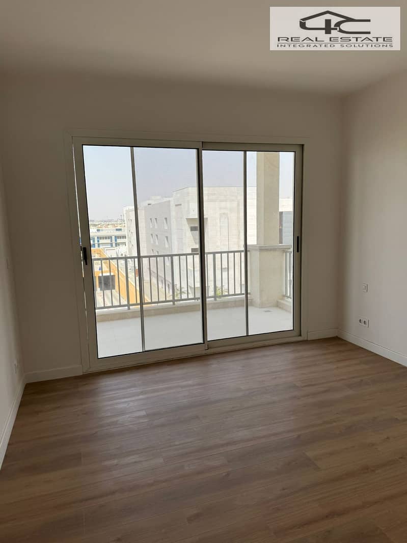 9 WhatsApp Image 2025-12-04 at 11.10. 49 (1). jpeg