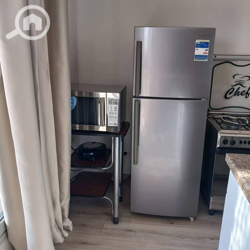 8 eb2def80-e67a-4ef6-8180-bf4a8315dfa4. jpeg