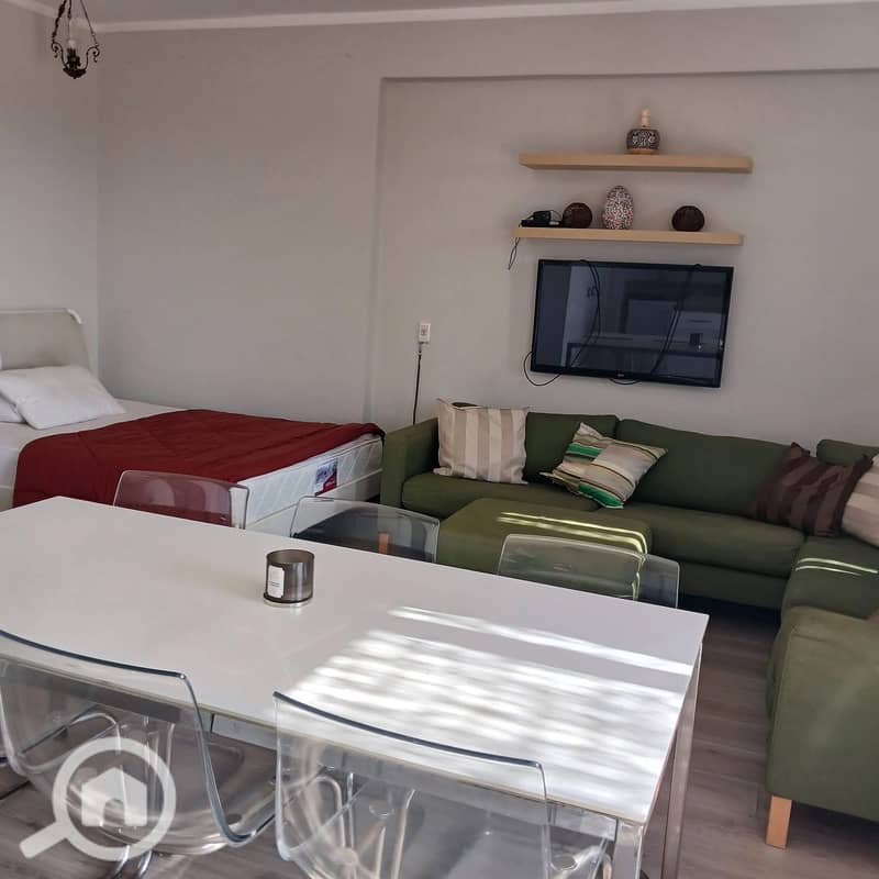 9 13e8737a-cd17-4d06-b649-ad14cdc5e532. jpeg